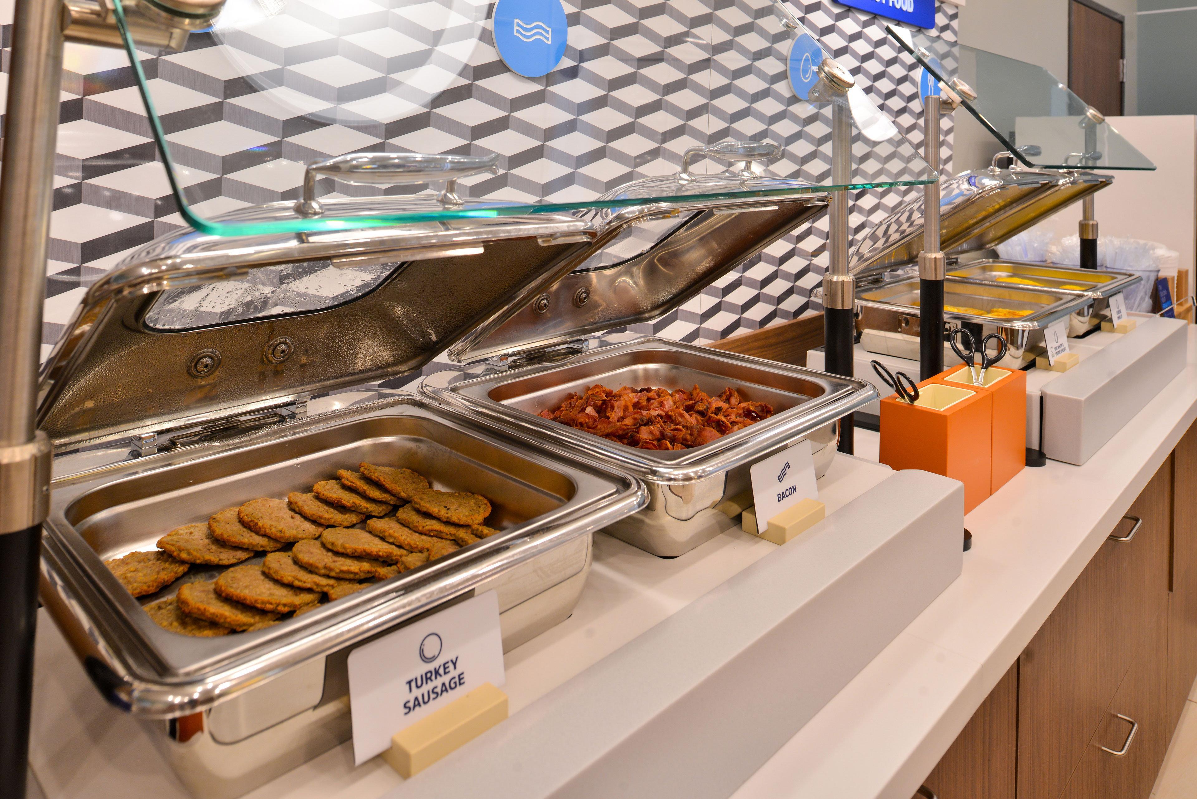 Holiday Inn Express & Suites Madison By Ihg Εξωτερικό φωτογραφία