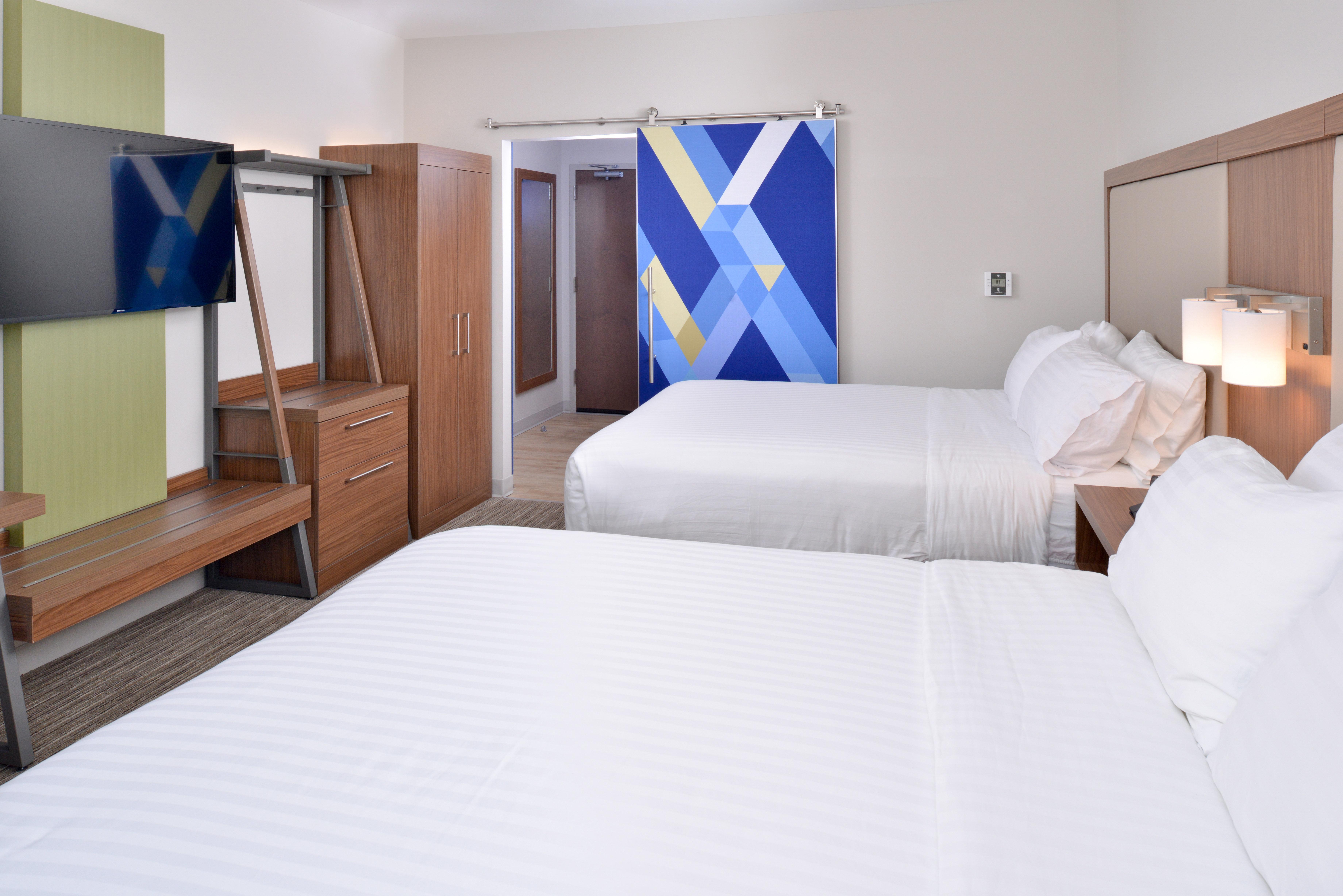 Holiday Inn Express & Suites Madison By Ihg Εξωτερικό φωτογραφία