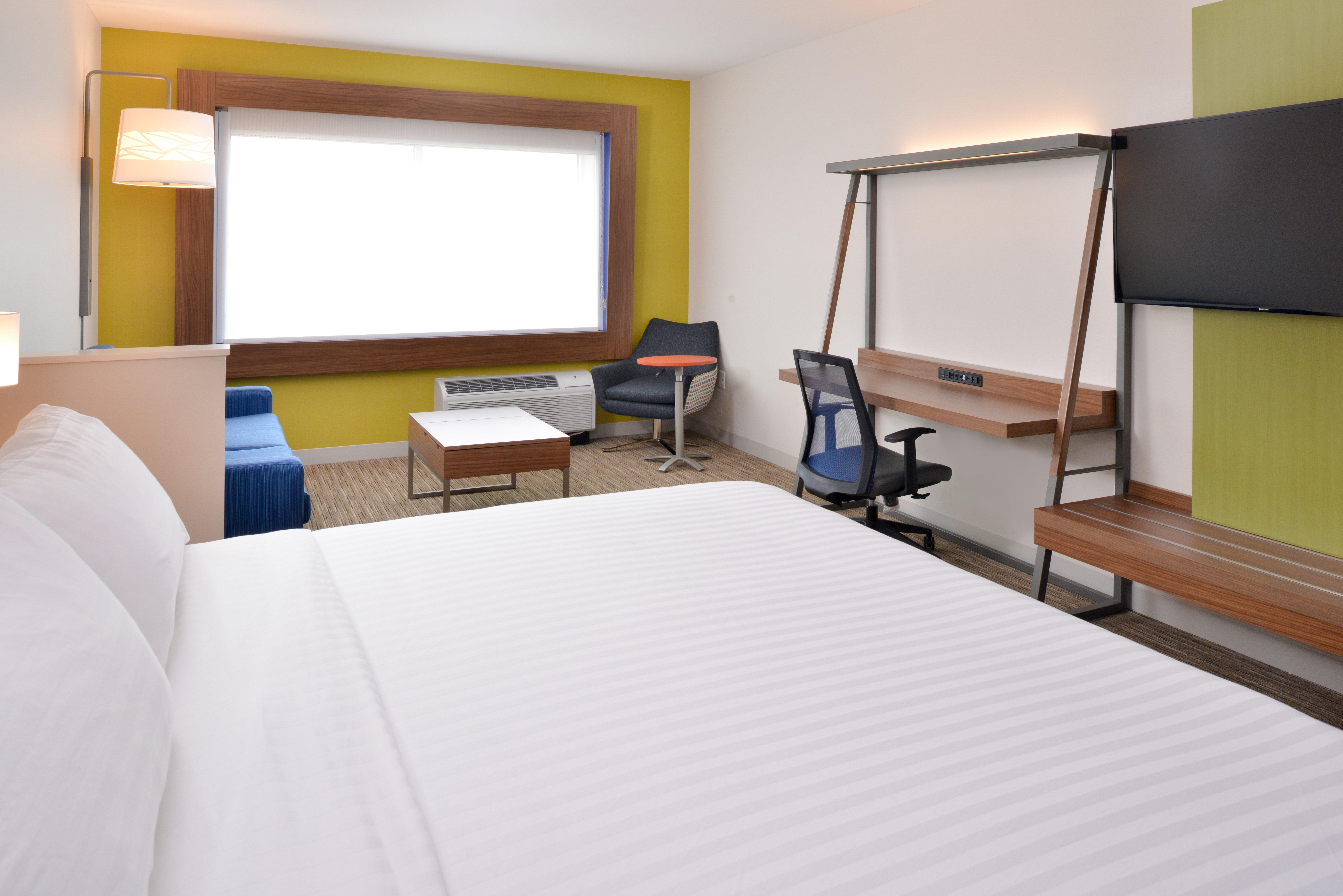 Holiday Inn Express & Suites Madison By Ihg Εξωτερικό φωτογραφία